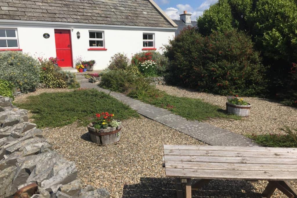 Red Stonecutters Cottage, Doolin Carrowauff Εξωτερικό φωτογραφία