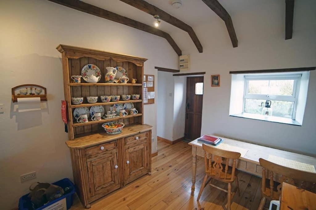 Red Stonecutters Cottage, Doolin Carrowauff Εξωτερικό φωτογραφία