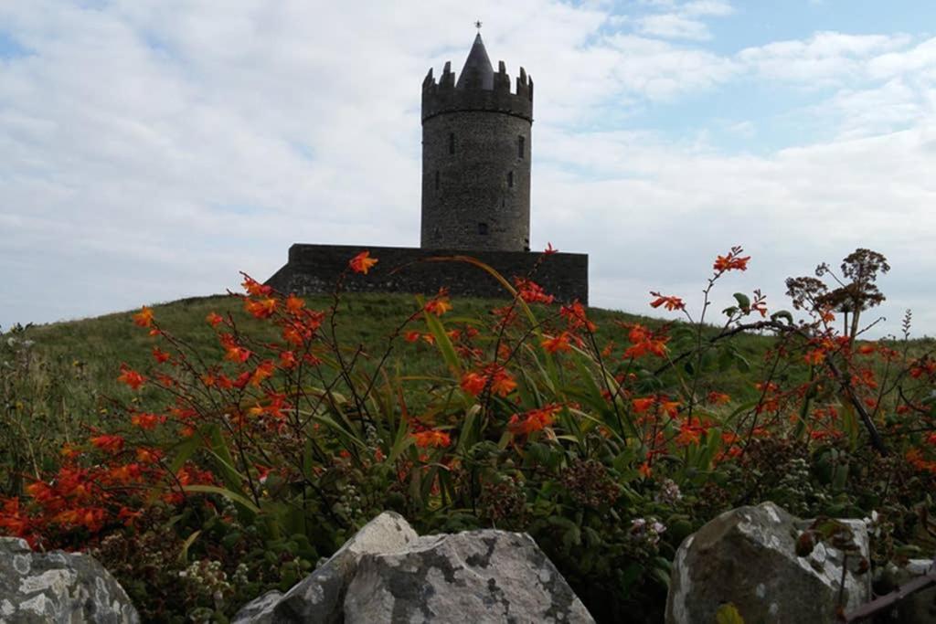 Red Stonecutters Cottage, Doolin Carrowauff Εξωτερικό φωτογραφία